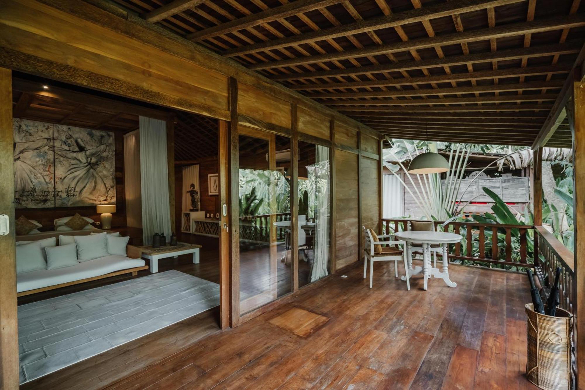 Kropak Canggu Luaran gambar
